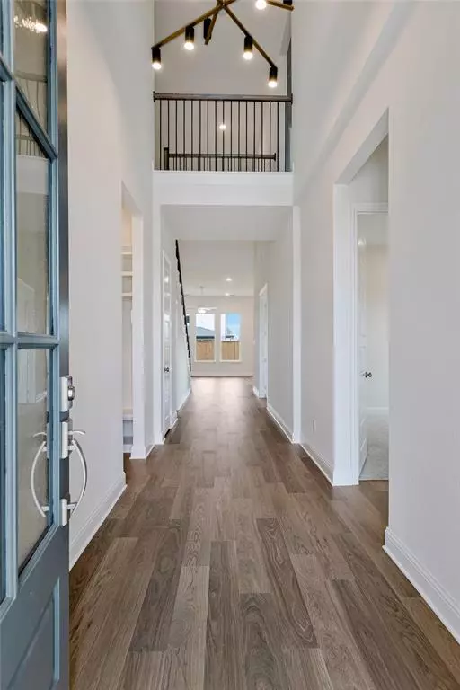 1716 Hillside Stroll Drive, Lavon, TX 75166