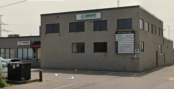 Newmarket, ON L3Y 6Z2,580 STEVEN CT #1A