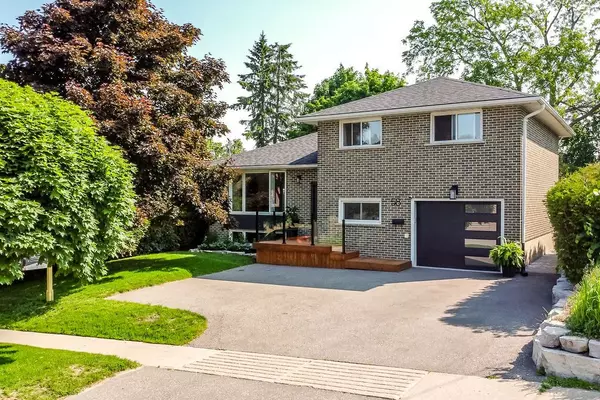 58 Marion CRES, Barrie, ON L4M 2L3