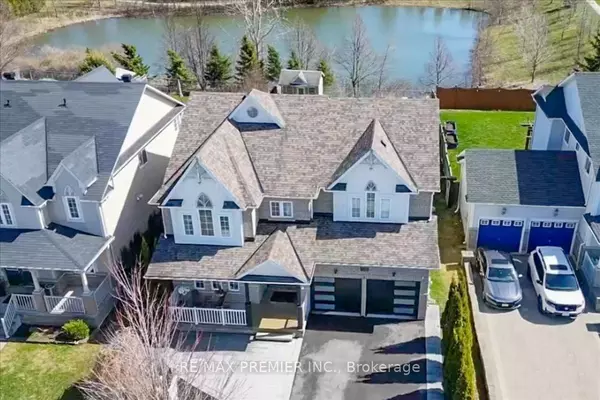 3 Pepin CT, Barrie, ON L4M 7J4