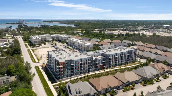 Collingwood, ON L9Y 5T6,4 Kimberly LN #224