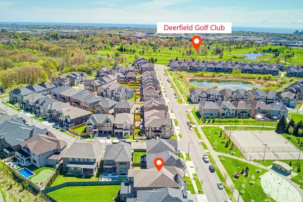 Oakville, ON L6M 5M8,2359 Saw Whet BLVD