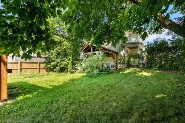 Wellington North, ON N0G 2L2,185 Fergus ST S