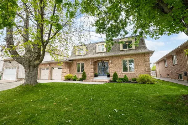 158 Chester AVE, Hamilton, ON L9C 2X1