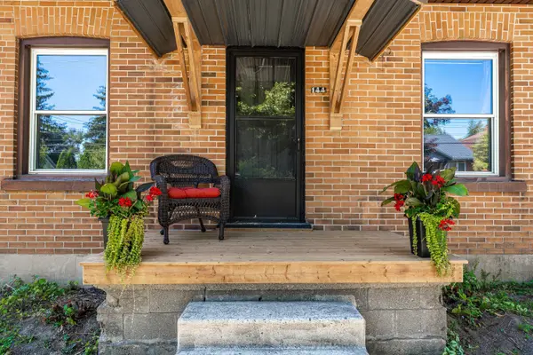 Stratford, ON N5A 4S9,144 Romeo ST S