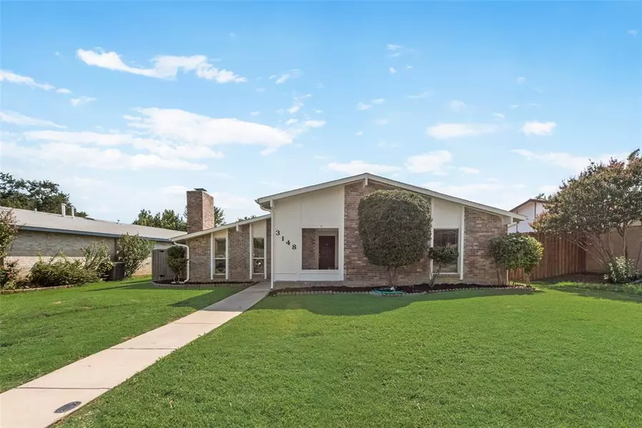 3148 Oak Hill Road, Carrollton, TX 75007
