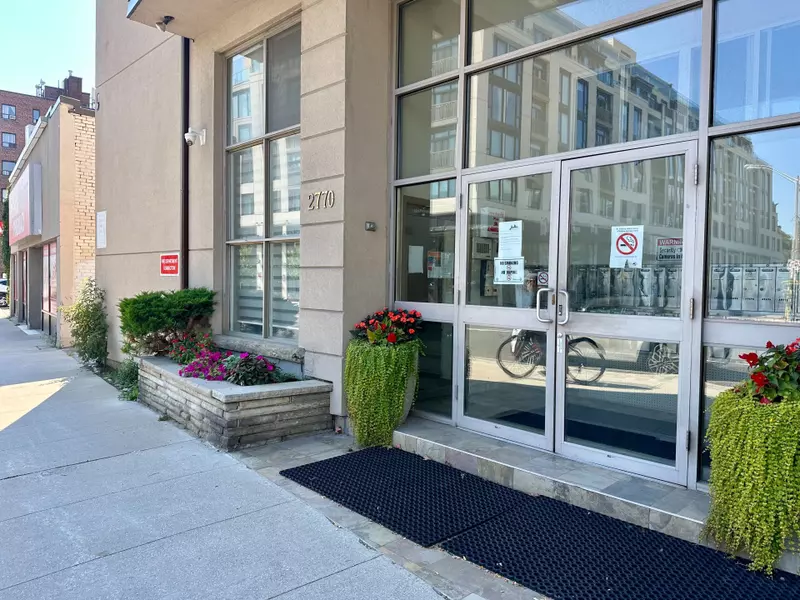 2770 Yonge ST #B4, Toronto C04, ON M4N 2J3