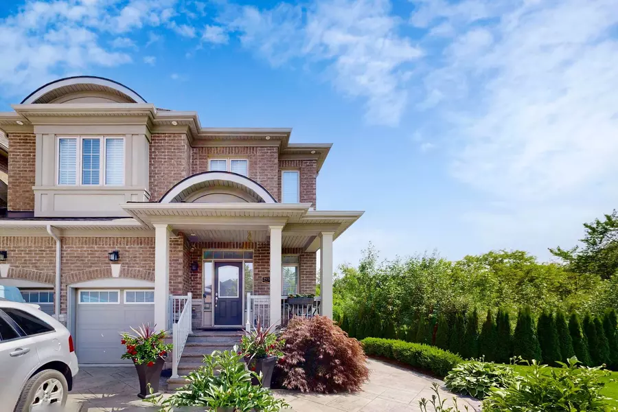 293 Shadow PL, Pickering, ON L1V 7H7