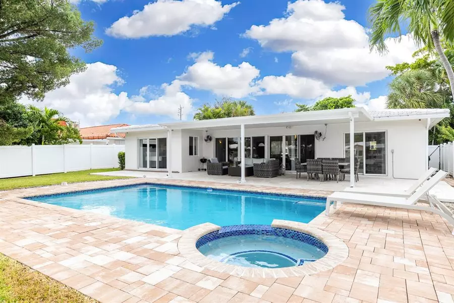 2031 NE 14th Ct, Fort Lauderdale, FL 33304