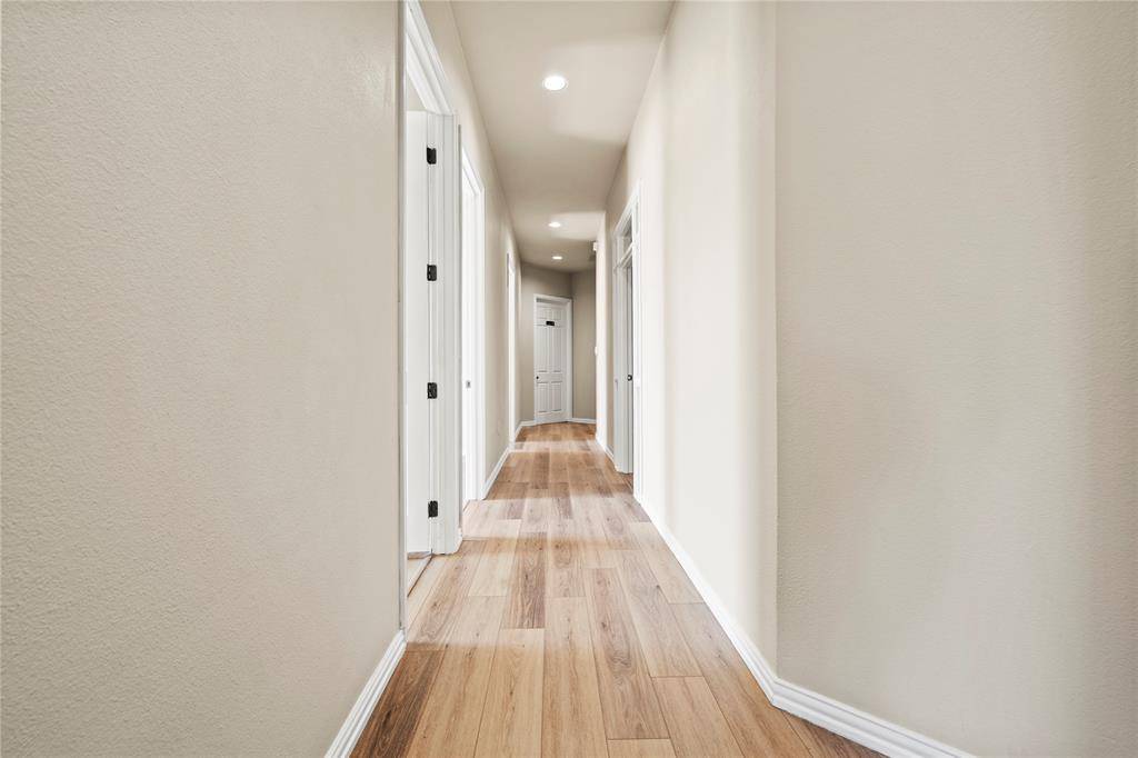 2204 Park Springs Boulevard, Arlington, TX 76013