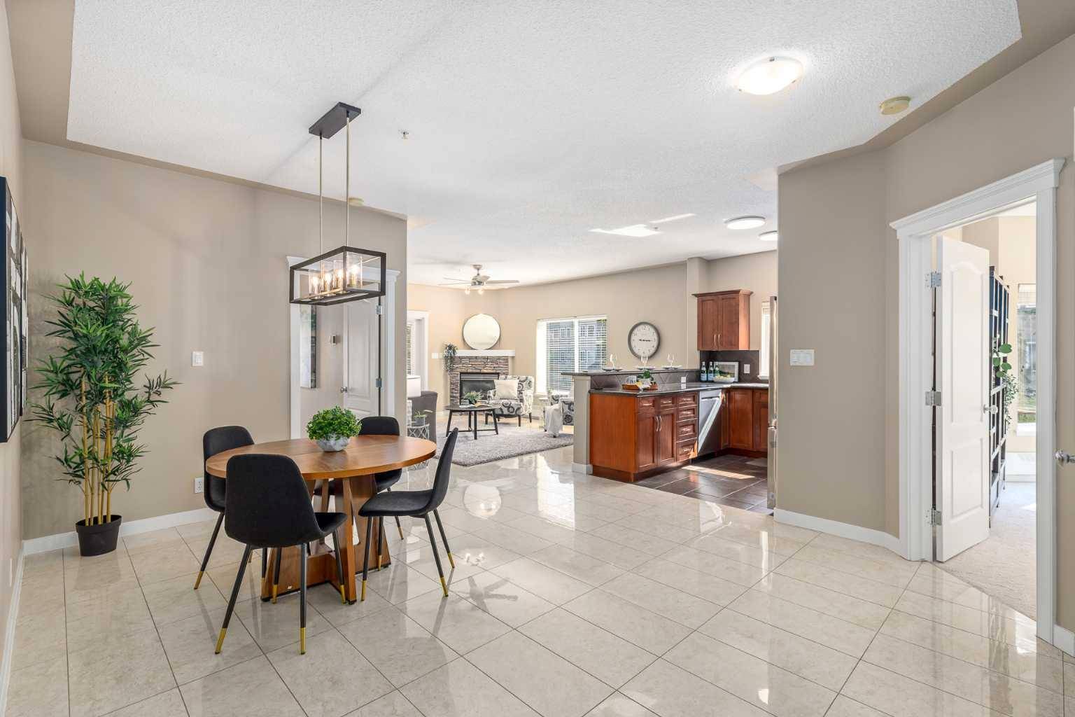 10 Discovery Ridge Close Southwest #238, Calgary, AB T3H 5X3