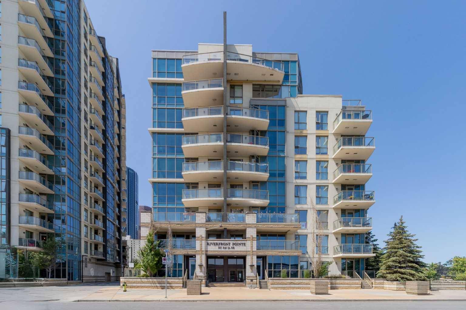 315 3 ST SE #804, Calgary, AB T2G 0S3