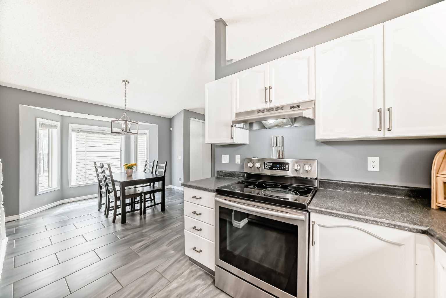 Calgary, AB T2Y 3E1,66 Millrise Mews SW