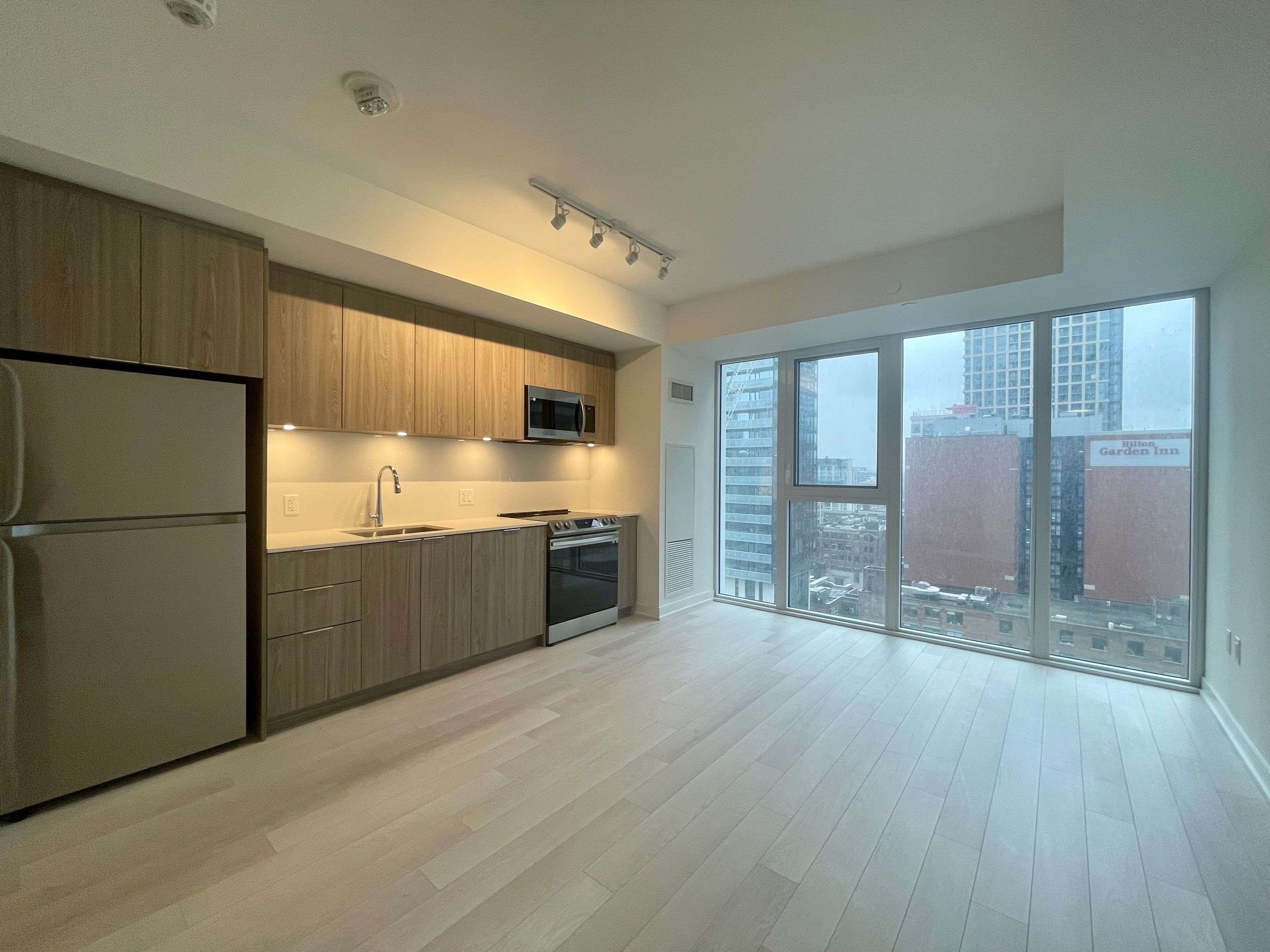 357 King ST W #1101, Toronto C01, ON M5V 0S7