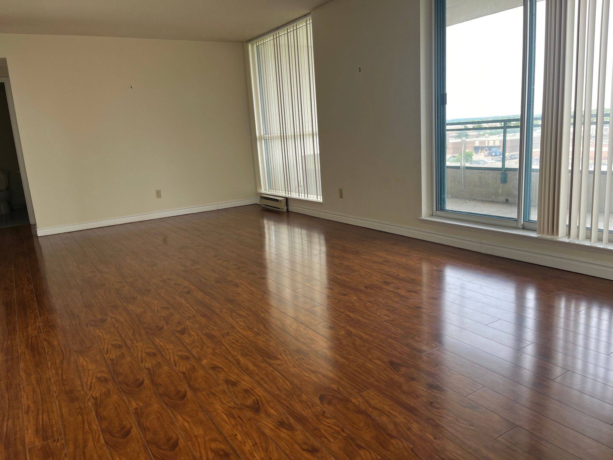 Toronto E07, ON M1S 5B3,4725 Sheppard AVE #1104