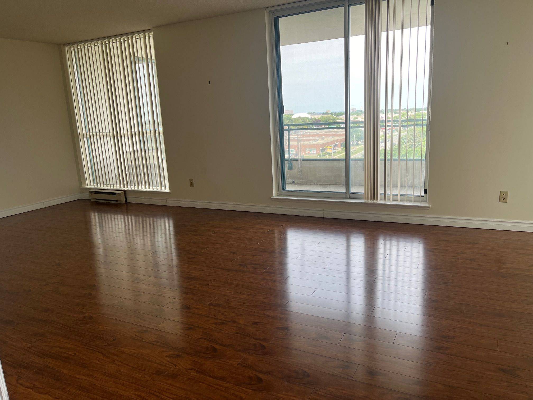 Toronto E07, ON M1S 5B3,4725 Sheppard AVE #1104