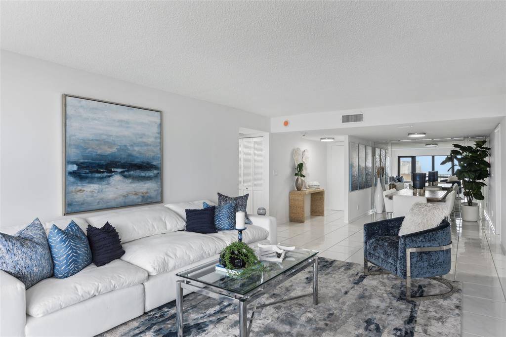Lauderdale By The Sea, FL 33308,4900 N Ocean Blvd #1405