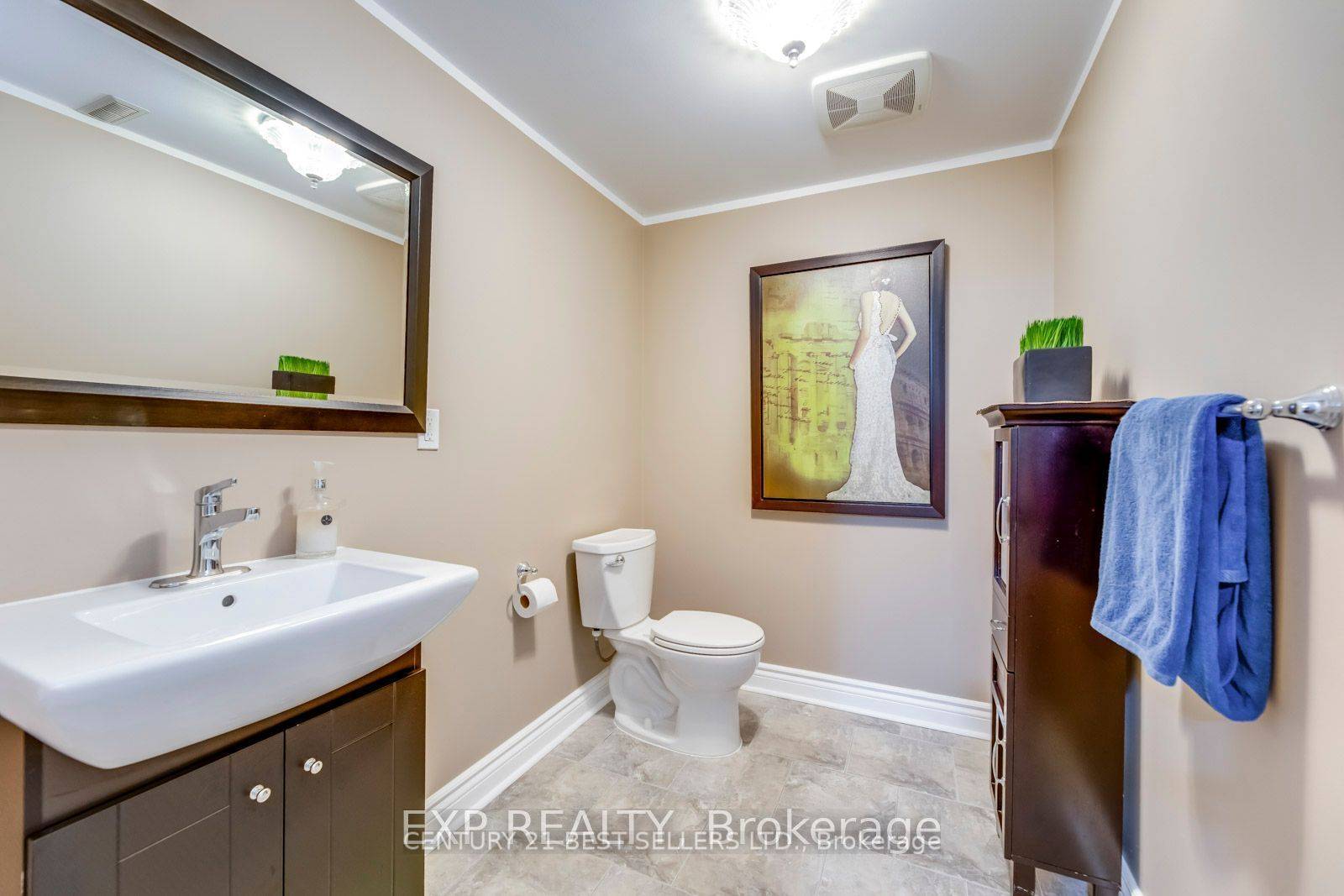 Mississauga, ON L5N 1K1,12 Bowshelm CT