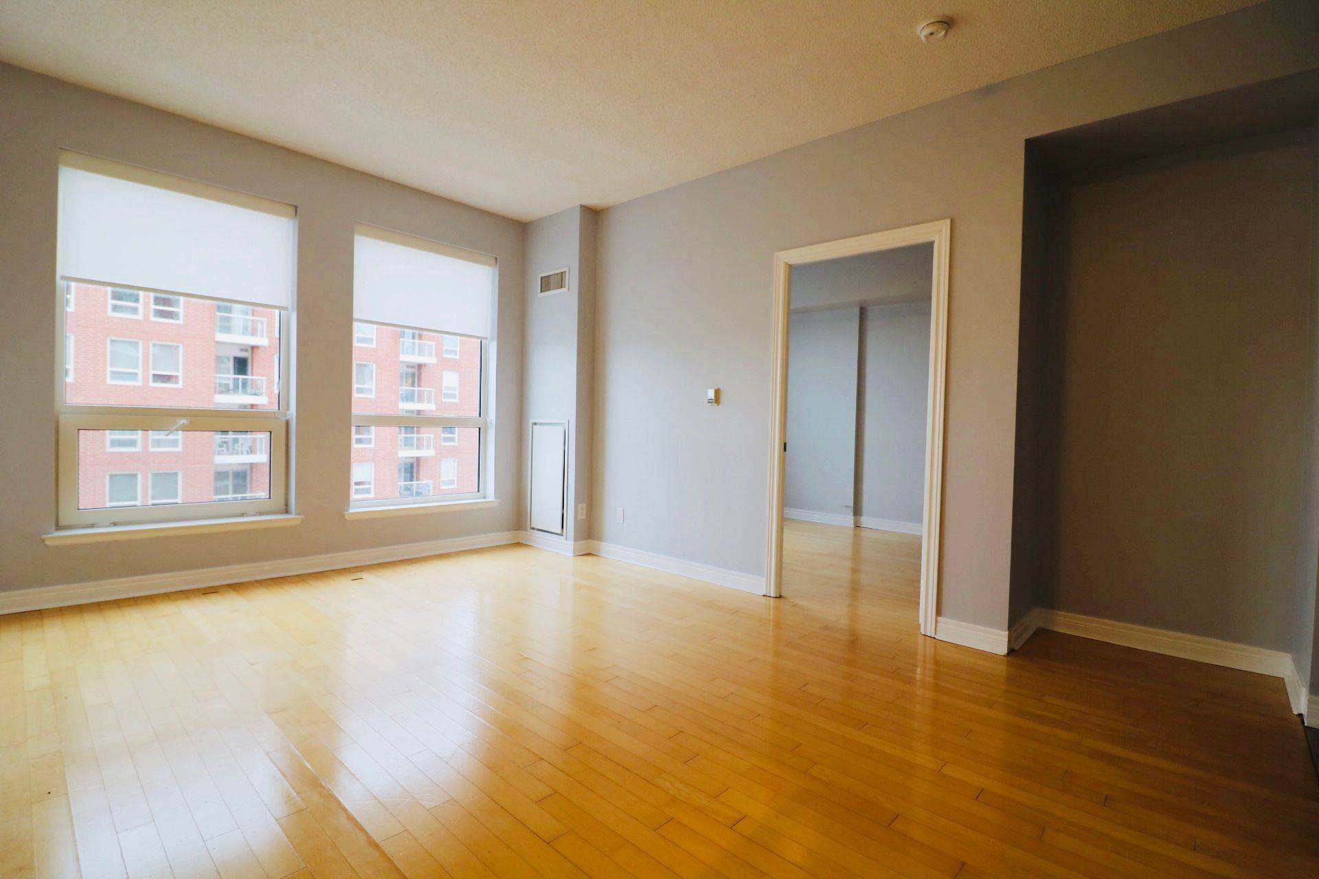 Oakville, ON L6J 7W1,50 Old Mill RD #510