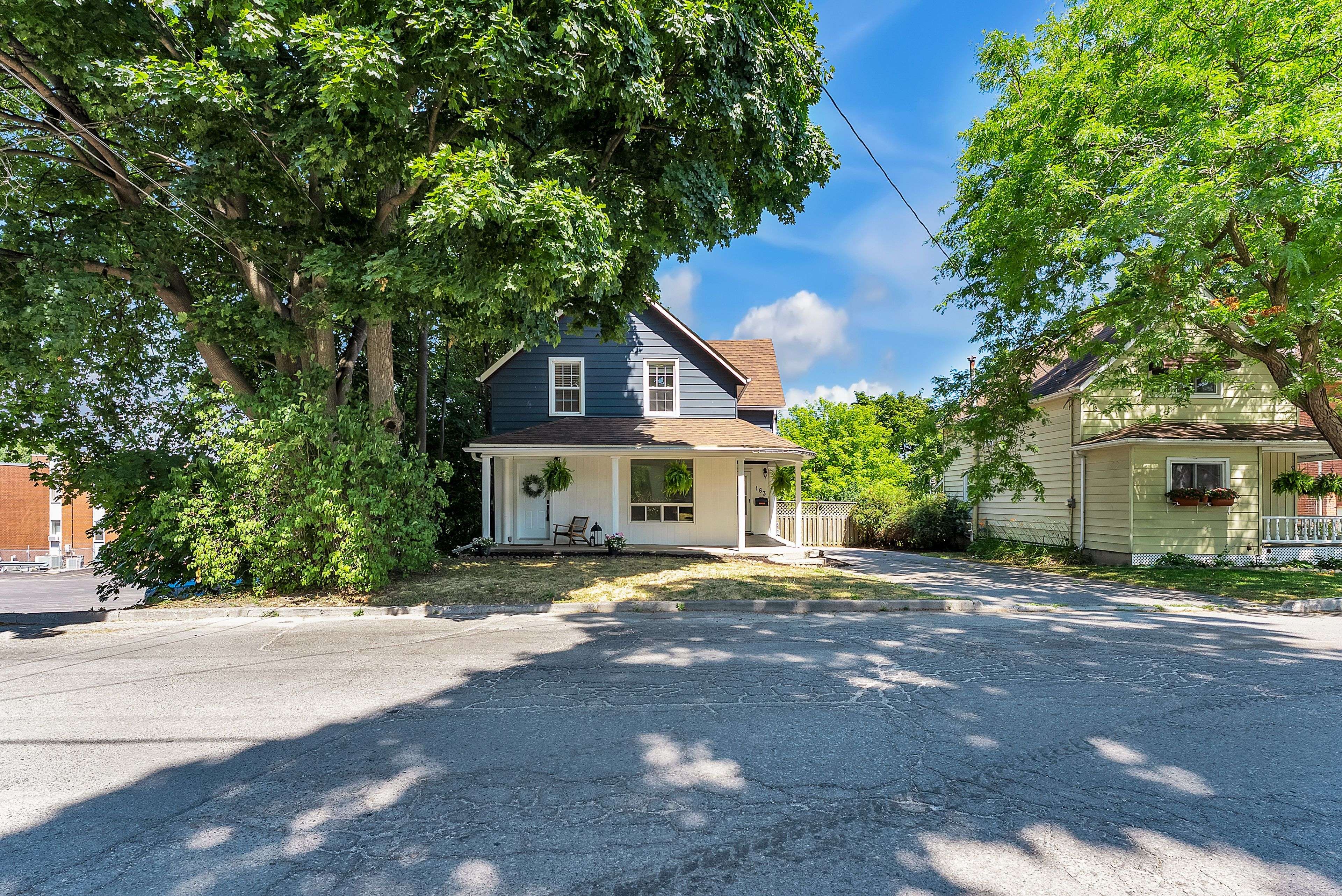 Quinte West, ON K8V 4Y5,163 Queen ST