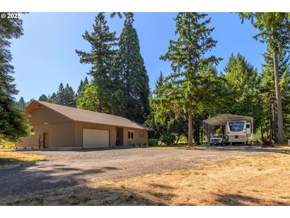 Veneta, OR 97487,26112 VISTA DR