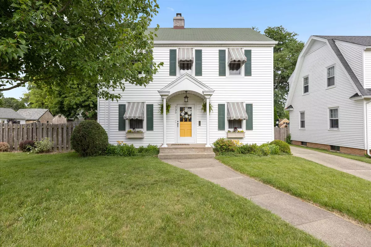 Rockford, IL 61107,735 PARKVIEW Avenue