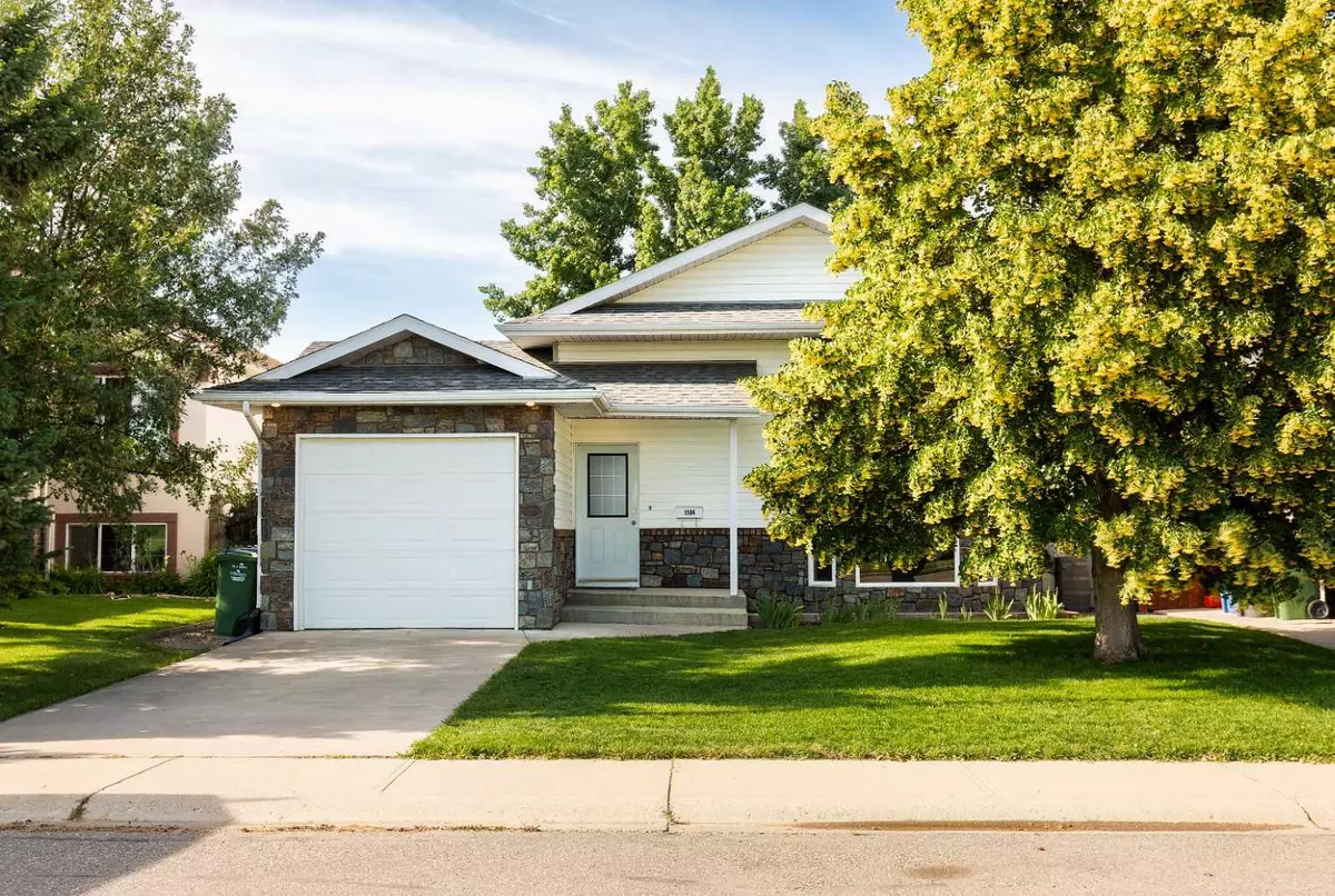 Coaldale, AB T1M 1N4,1104 25 AVE