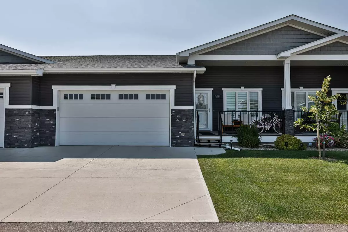 Lethbridge, AB T1K 7E8,181 Fairmont BLVD S #2