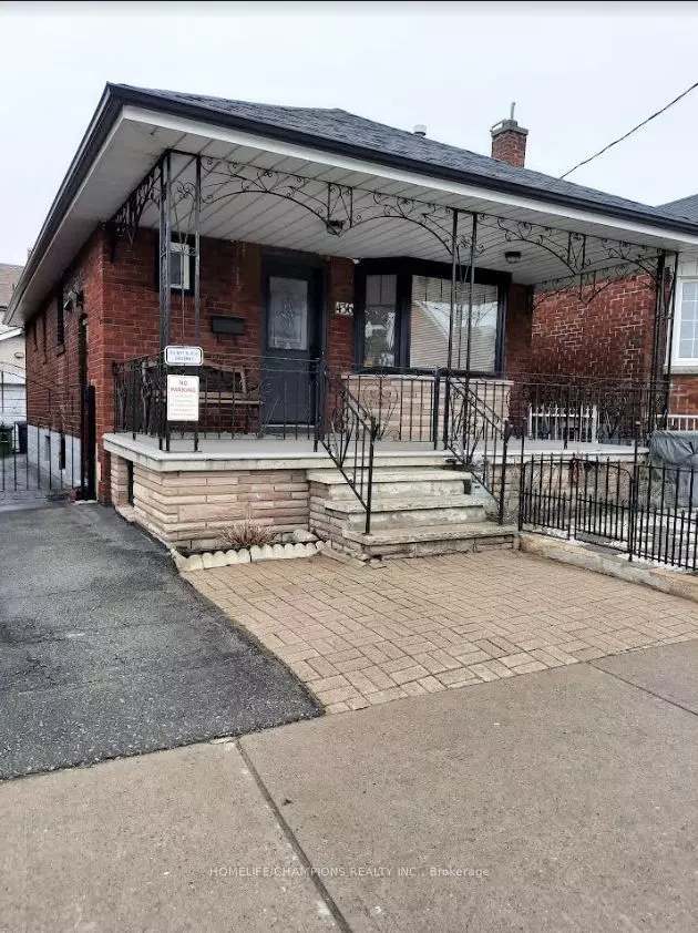 Toronto C03, ON M6E 2W5,436 Oakwood AVE