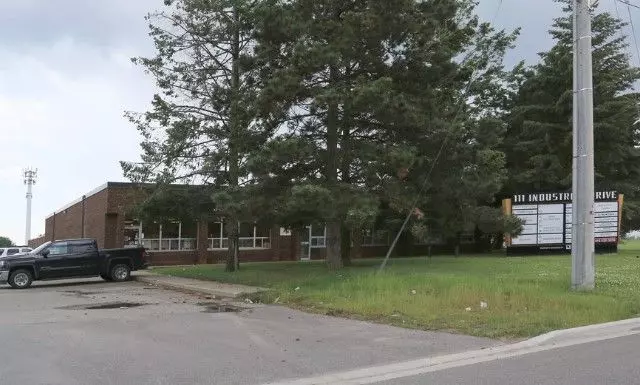 Whitby, ON L1N 5Z9,111 Industrial DR #24