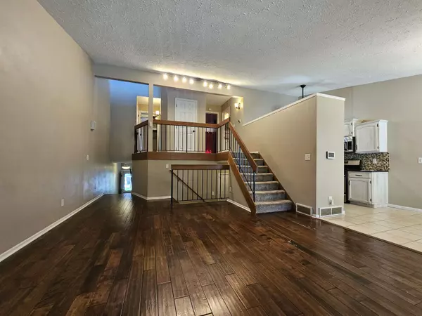 Rockford, IL 61114,4641 High Point Drive Unit #5