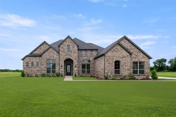 235 Regier Court,  Waxahachie,  TX 75165