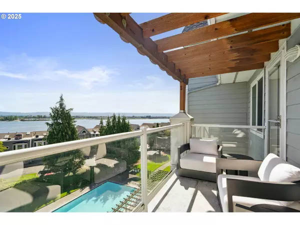 Vancouver, WA 98661,520 SE COLUMBIA RIVER DR #428