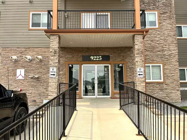 Grande Prairie, AB T8X 0B8,9225 Lakeland DR #401
