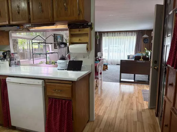 Sylvan Lake, AB T4S 1N9,4607 46 ST