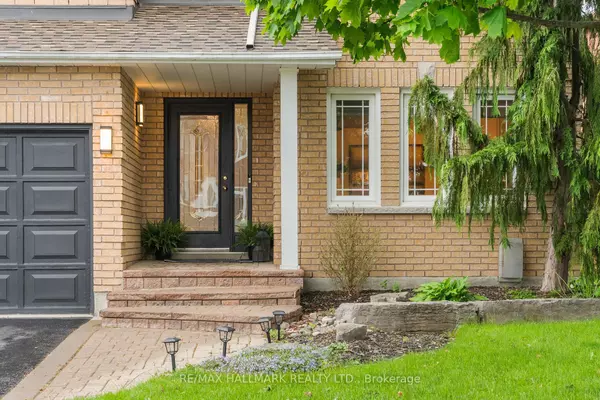 Whitby, ON L1R 2H5,12 Donald Wilson ST