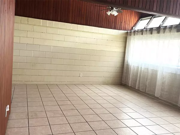 Fort Lauderdale, FL 33334,5401 NE 18th Ave