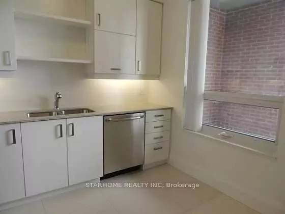 Markham, ON L3R 1A6,8228 Birchmount RD #RG29