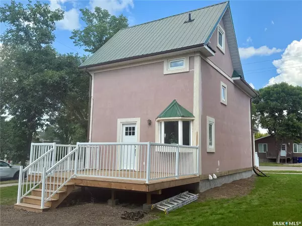 Weyburn, SK S4H 2C5,301 3rd STREET S