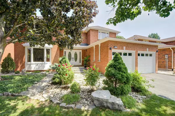 Oakville, ON L6M 2J2,1337 Peartree CIR