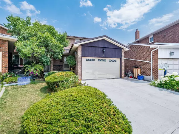 33 St. Emilion WAY, Toronto W10, ON M9V 5A5