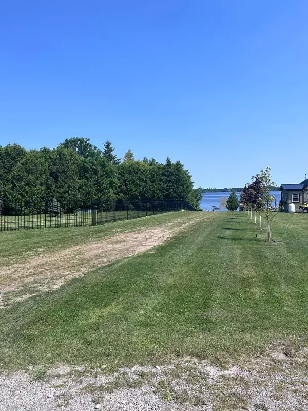 Kawartha Lakes, ON K0M 1N0,31 Blue Bay LN
