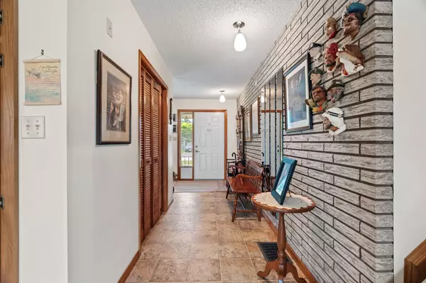 South Huron, ON N0M 1S2,154 Gidley ST W