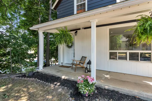 Quinte West, ON K8V 4Y5,163 Queen ST