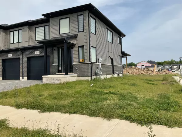 6521 Royal Magnolia AVE, London South, ON N6P 0J9