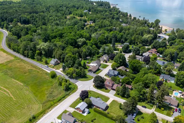 Meaford, ON N0H 1B0,103 Queen ST