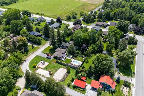 Meaford, ON N0H 1B0,103 Queen ST