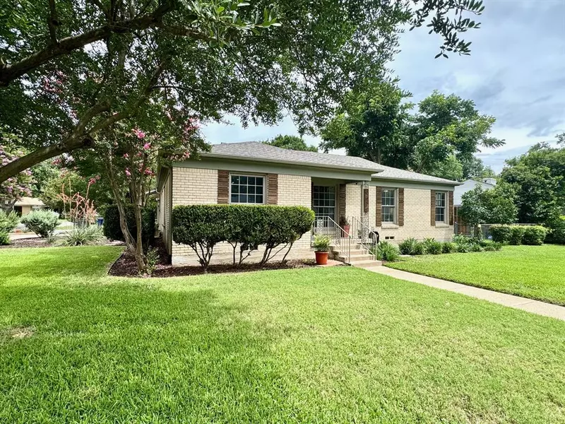 9636 Carnegie Drive, Dallas, TX 75228