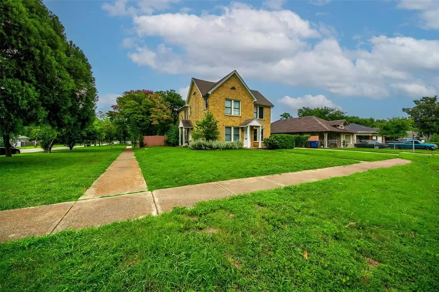902 S Oak Cliff Boulevard #A, Dallas, TX 75208