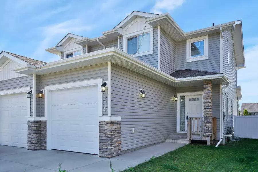 275 Cedar SQ, Blackfalds, AB T4M 0A1